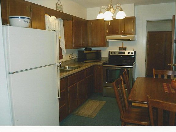 4th image of 27 Bigelow St