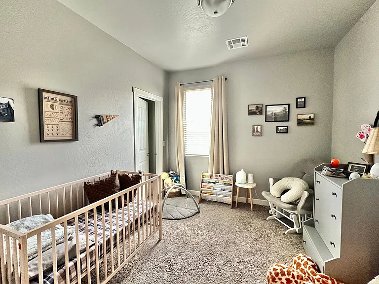 1077 El Nido Dr — Photo 8
