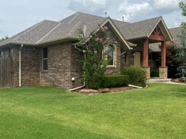 2817 Marigold Ln, Edmond, OK 73013