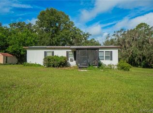 8630 E Beacon Ct, Floral City, FL 34436