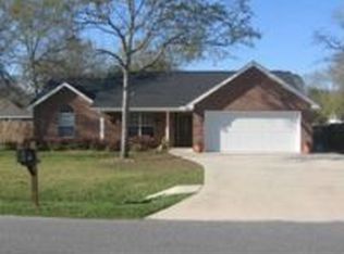 27036 Pond Dr, Hilliard, FL 32046