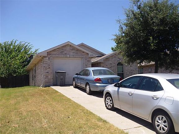 2nd image of 3515 La Playa Dr