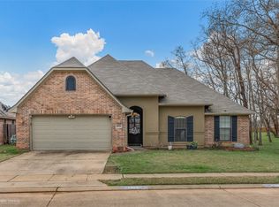 1906 General Jackson Pl, Bossier City, LA 71112