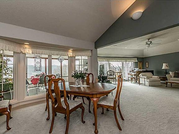 4th image of 1 Crieff Ln