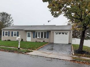 28 Moak Dr, Hazlet, NJ 07730