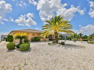 1917 N Pebble Beach Blvd, Sun City Center, FL 33573