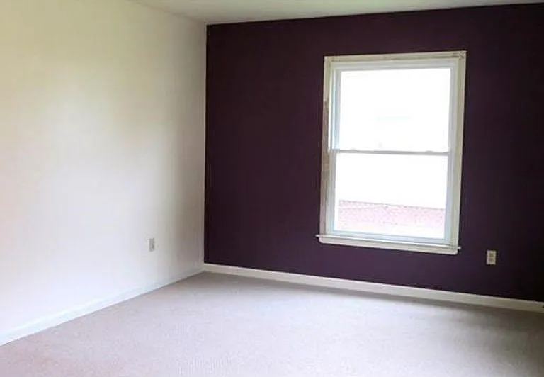 1810 Freeman St — Photo 6