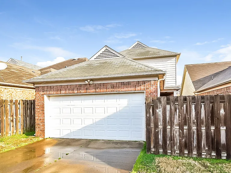 8531 Griffin Park Dr — Photo 17