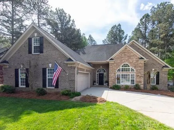 147 Honeysuckle Creek Loop, Mooresville, NC 28117