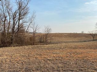 11735 Hubbard Rd, Kansas City, KS 66109