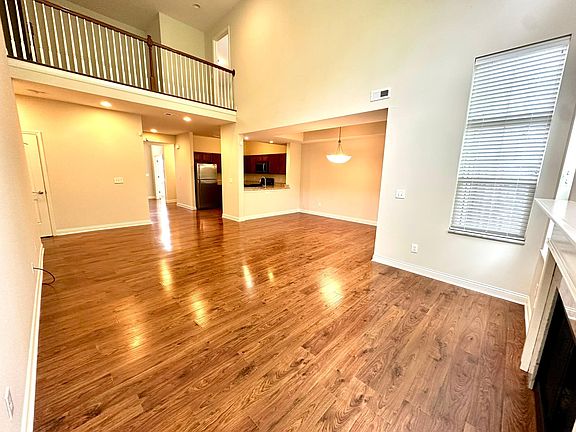 2nd image of 544 Gayle Dr