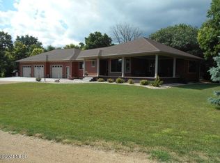 45375 158th St, Watertown, SD 57201