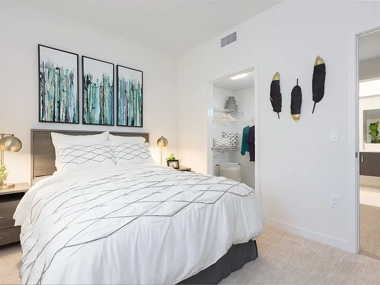 6775 Golden Gate Dr — Photo 15