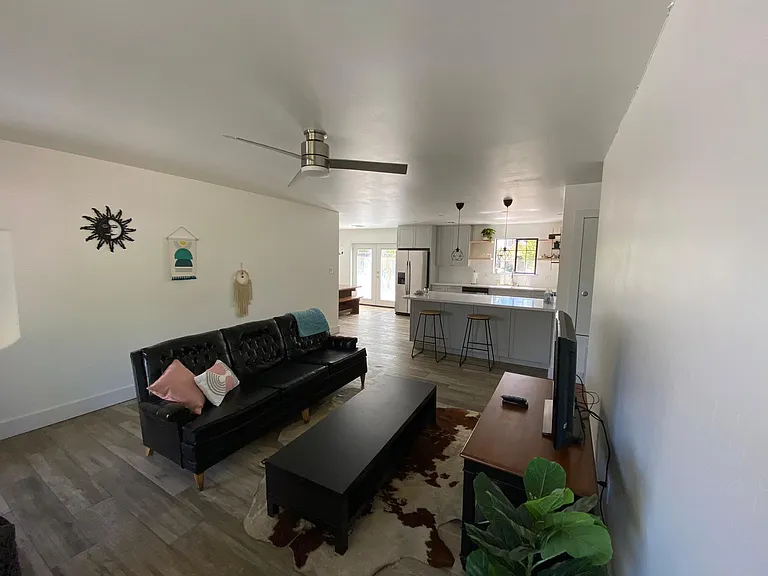 1919 N San Francisco St — Photo 10