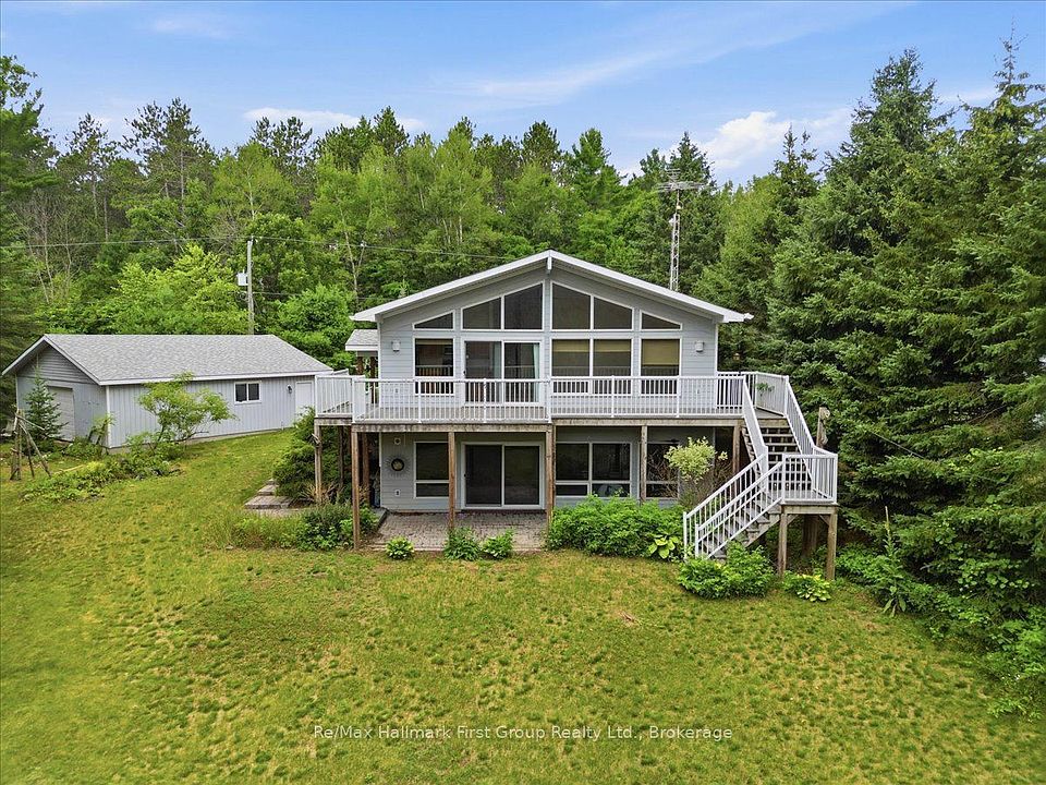 1st image of 32 Skootamatta Ln