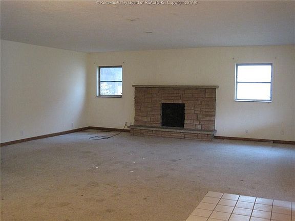 2nd image of 90 Lake Shore Dr