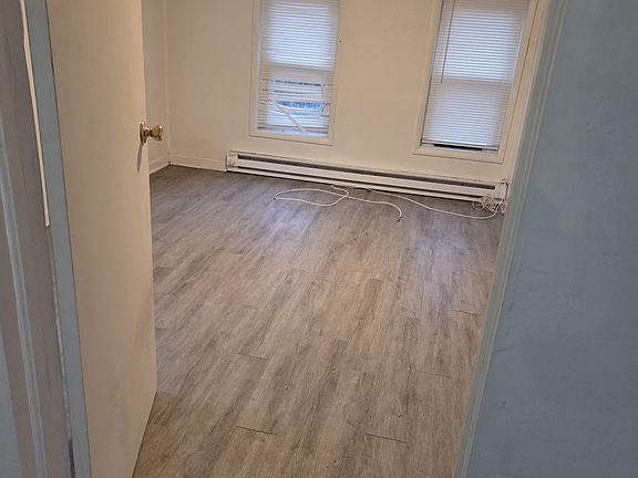 4th image of 11002 Celeste Dr