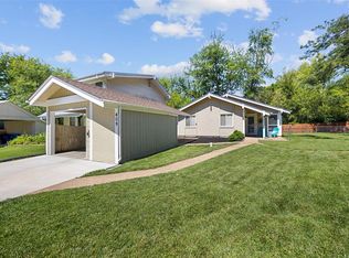 409 Far Hill Dr, Ballwin, MO 63021