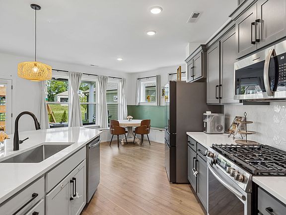 4th image of 1172 Linn Cove Ct
