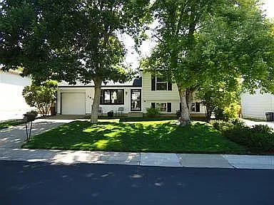 4 bed, 1480 sqft, $2,990 — Photo 1