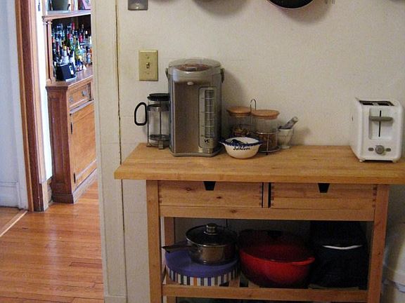 3rd image of 2922 W Logan Blvd #3VE