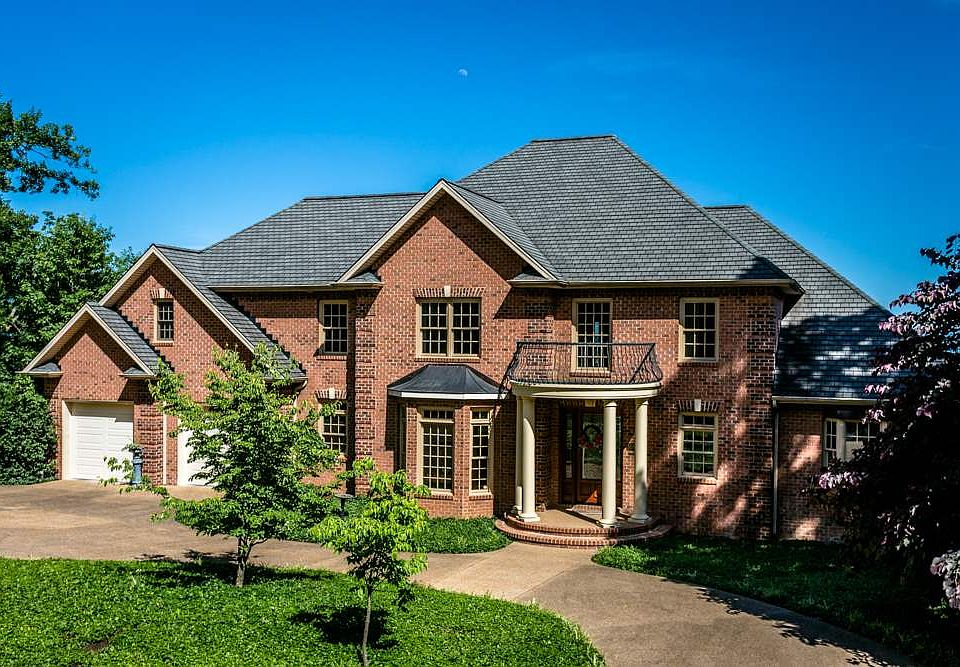 1st image of 385 Steeplechase Dr