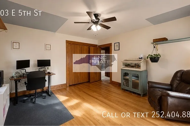 2503 E 5th St — Photo 29