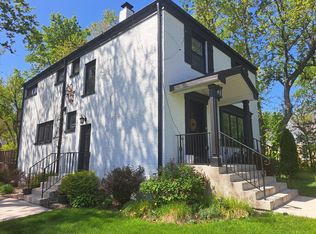 107 E Clarendon St, Prospect Heights, IL 60070