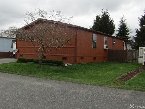 2nd image of 5711 100th St NE Unit 26