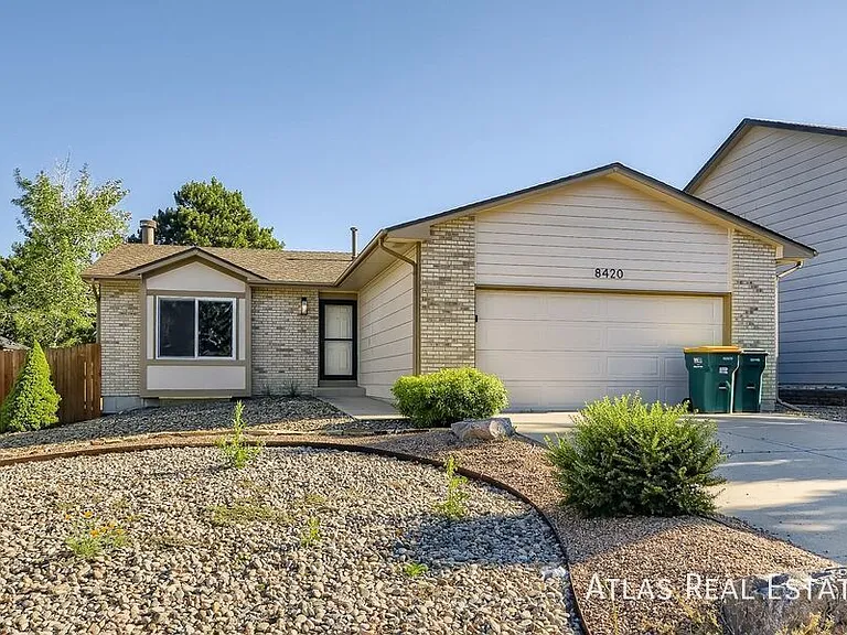 8420 Candleflower Cir — Photo 1