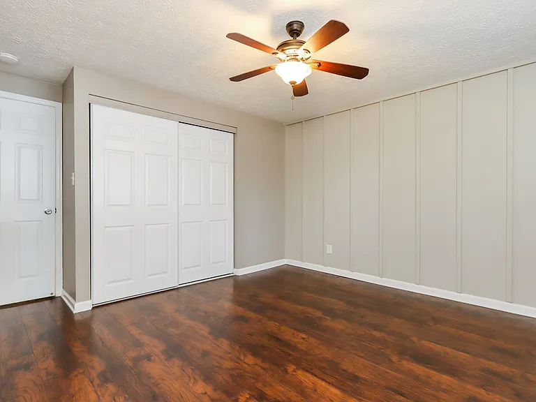 531 Ashwood Dr — Photo 14