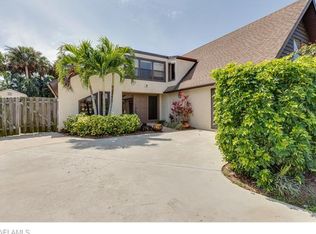 27911 Carl Cir, Bonita Springs, FL 34135