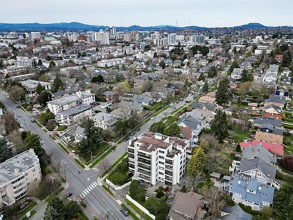 2nd image of 1204 Fairfield Rd #401