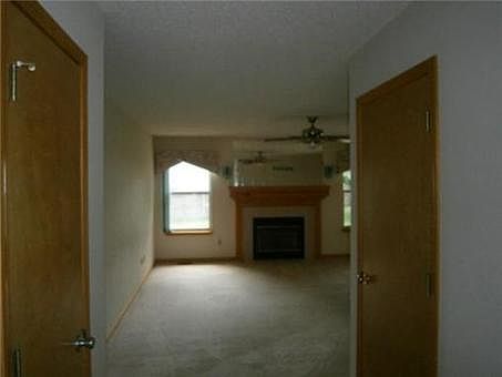 3rd image of 14811 E 48th St
