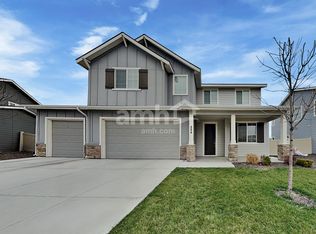 884 N Garnet Creek Ave, Star, ID 83669