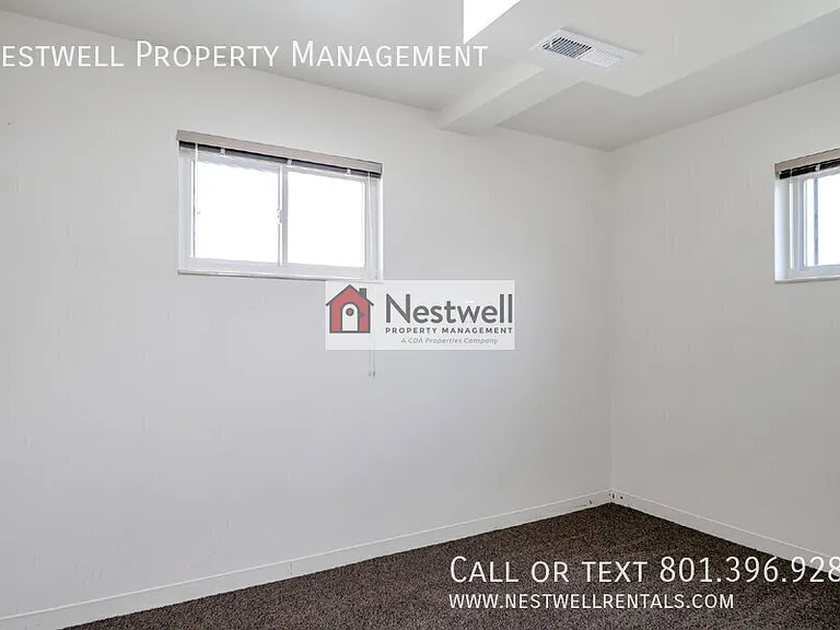 9329 S Sneddon Dr — Photo 7