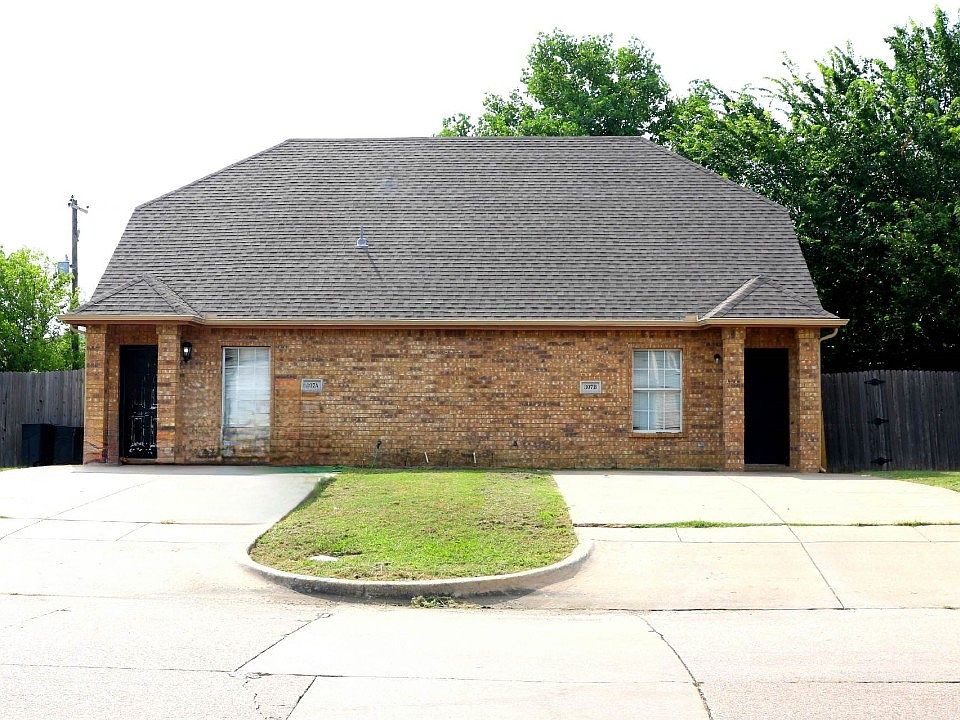 1st image of 307 Kings Way Dr
