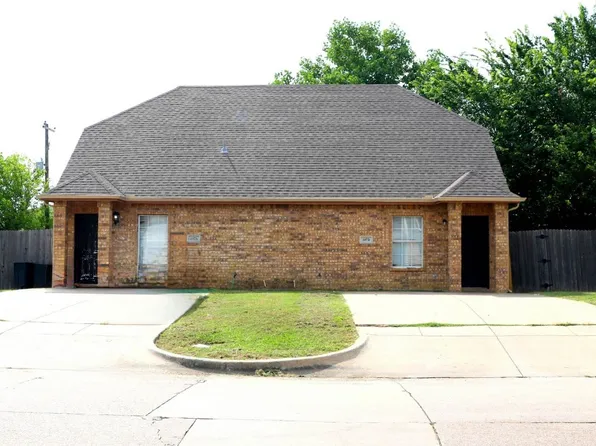 307 Kings Way Dr, Mansfield, TX 76063
