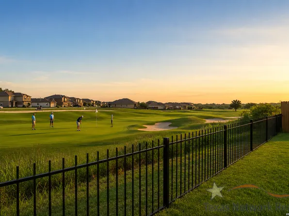 121 Legendary Trail Loop, Floresville, TX 78114