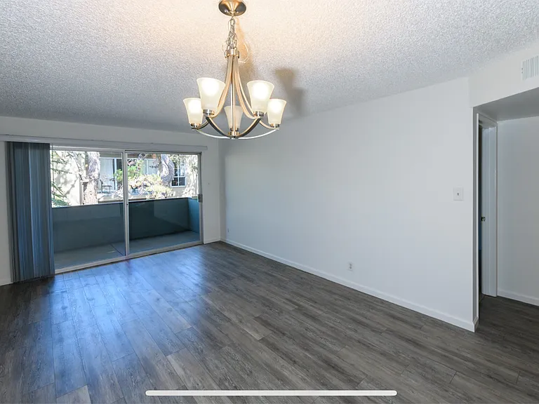 1944 Garden Drive — Photo 14