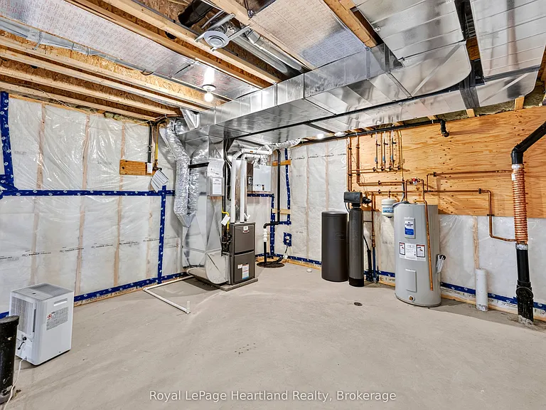 27 Silver Creek Rd — Photo 36