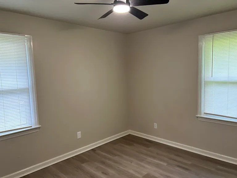 279 Elmdale Ct — Photo 17