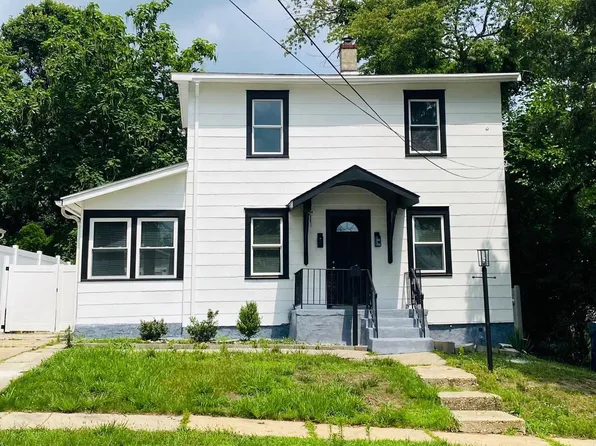 14 E Crestwood Ave, Somerdale, NJ 08083
