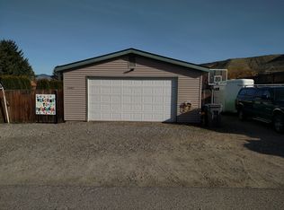 1042 N Jackson Ave, East Wenatchee, WA 98802