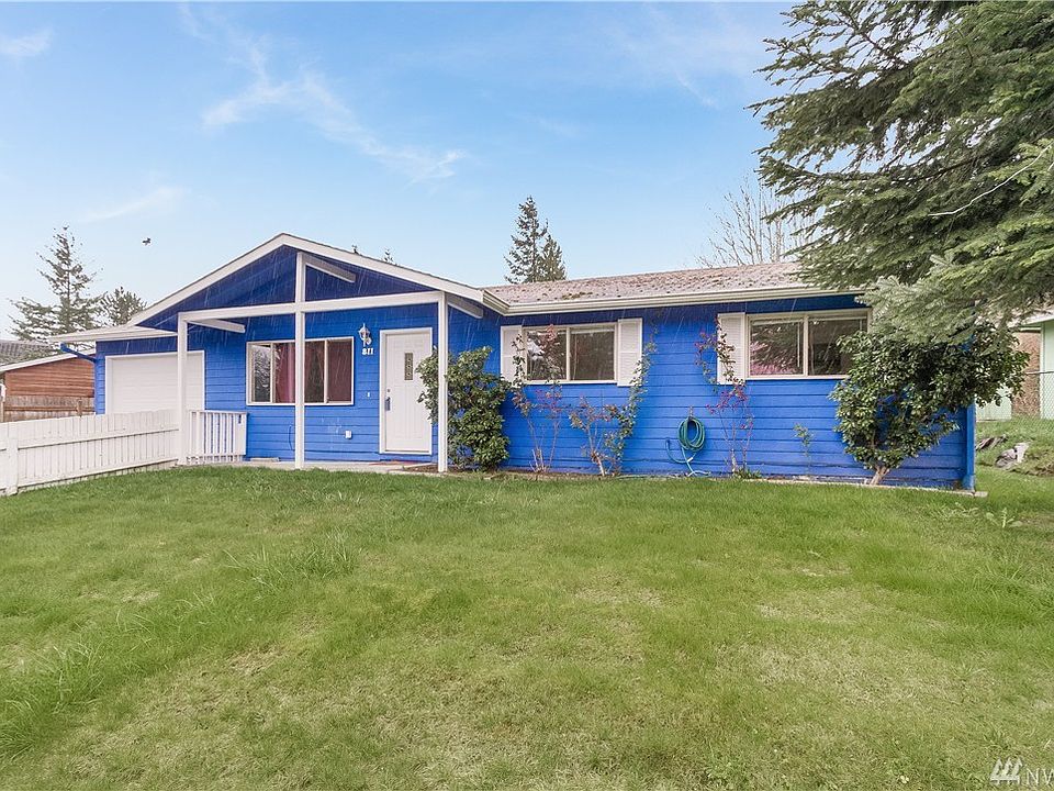 1st image of 811 87th Ave NE