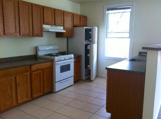 537 Greenfield Ave #2B, Pittsburgh, PA 15207