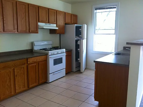 537 Greenfield Ave #2B Photo 1 537 Greenfield Ave #2B Photo 1