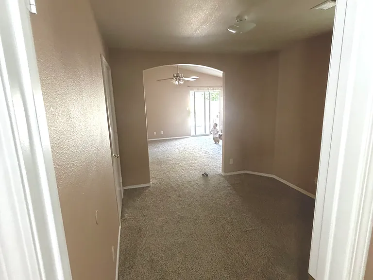 6243 Calle Feliz NW — Photo 7