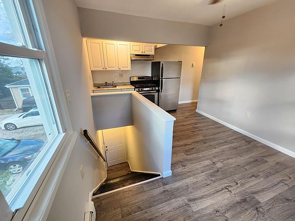 4th image of 50-56 Bayville Ave APT 10