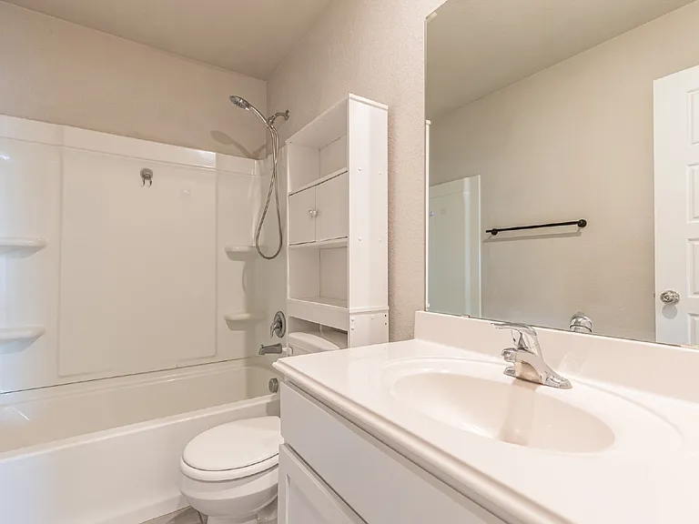 6418 Willow Point Blvd — Photo 14